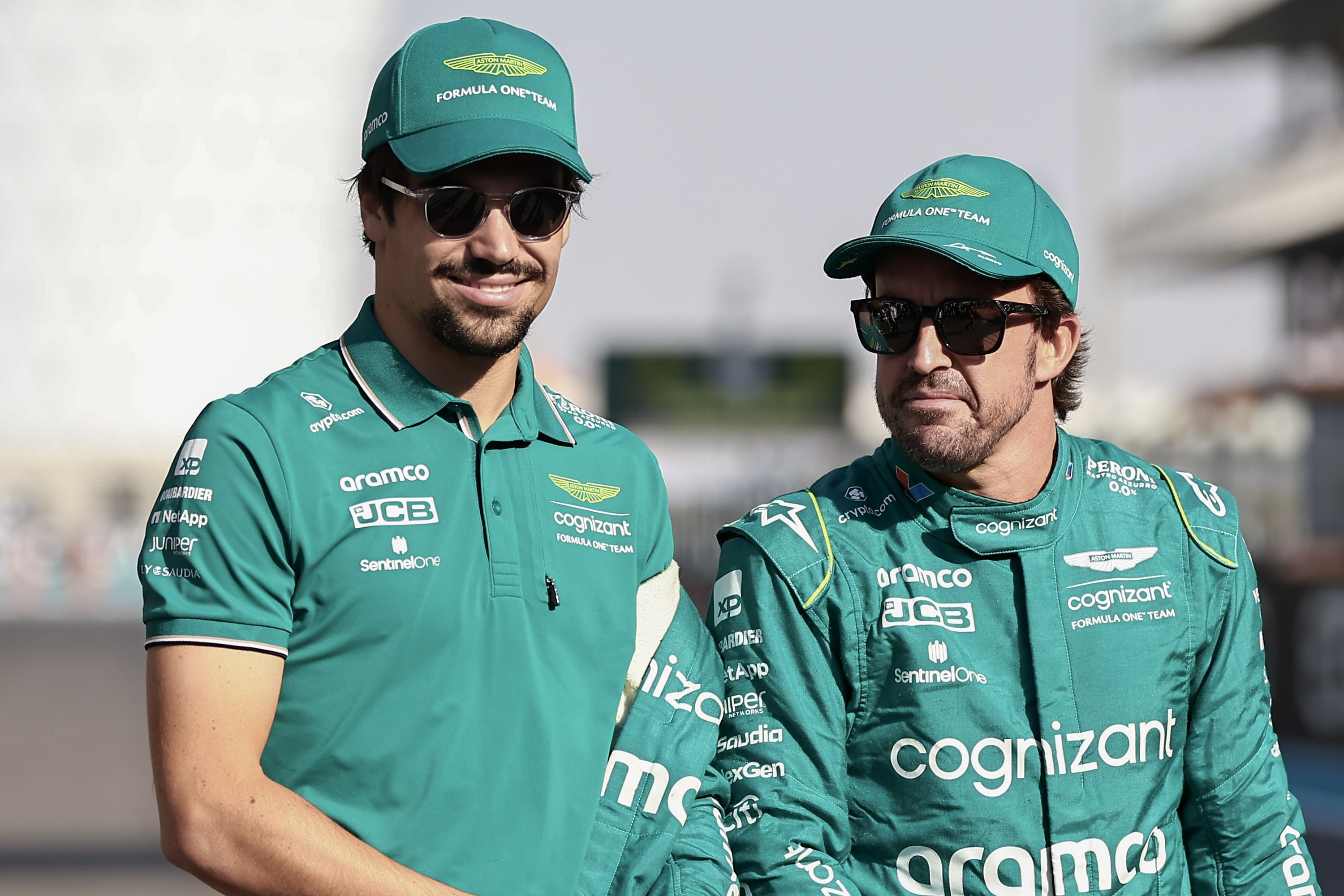 索伯车队鏖战阿斯顿马丁，佩雷兹关键制胜的简单介绍